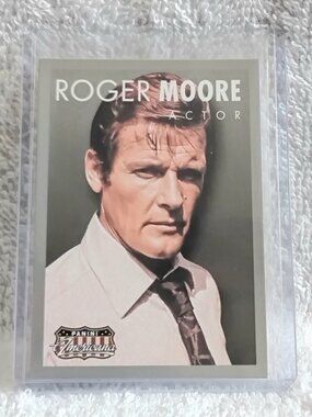 5/$20 Mint 2015 Panini Roger Moore Actor Americana Card No. 51!!